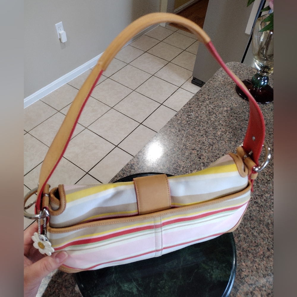 Coach Soho Daisy Shoulder Bag - Picture 14 of 17